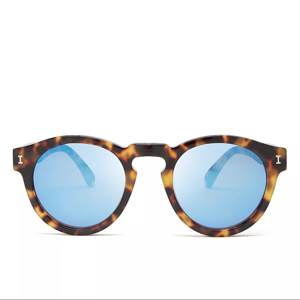 Illesteva Leonard Mirrored Sunglasse